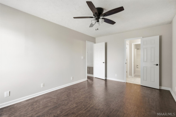 6805 Canter Trail