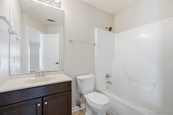 6805 Canter Trail