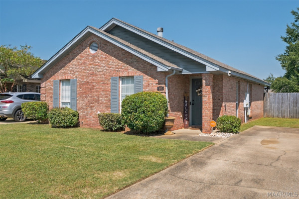 6805 Canter Trail