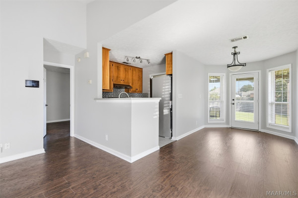 6805 Canter Trail
