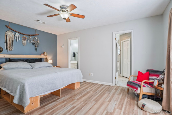 5952 Brookline Lane