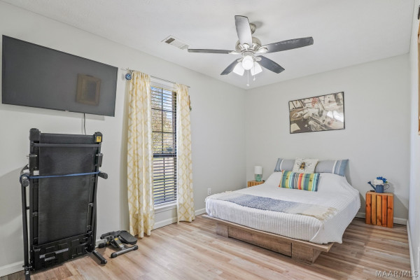 5952 Brookline Lane