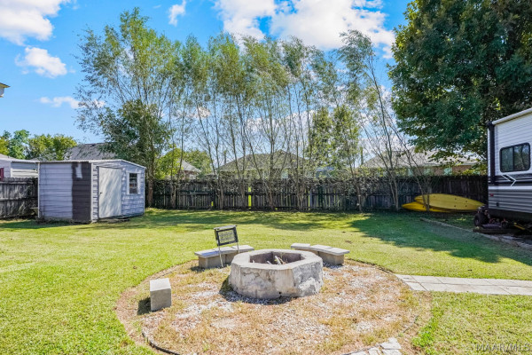 5952 Brookline Lane