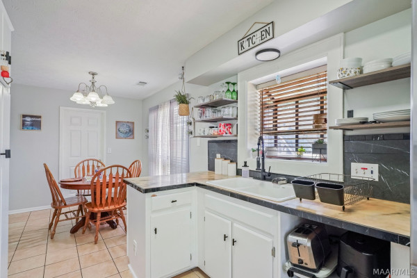 5952 Brookline Lane