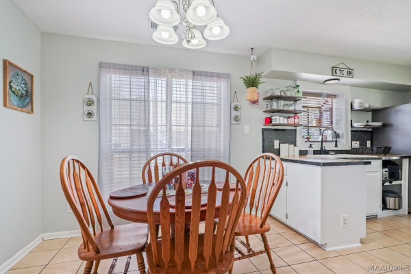 5952 Brookline Lane
