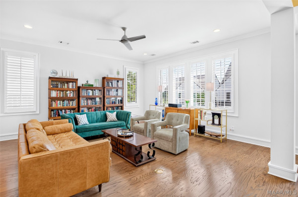 8511 Conduit Street