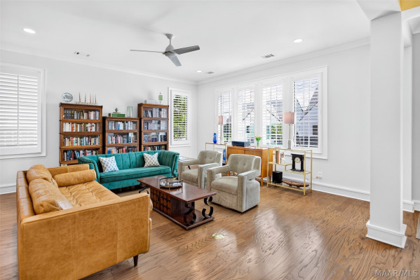 8511 Conduit Street