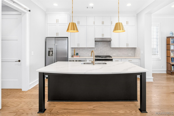 8511 Conduit Street