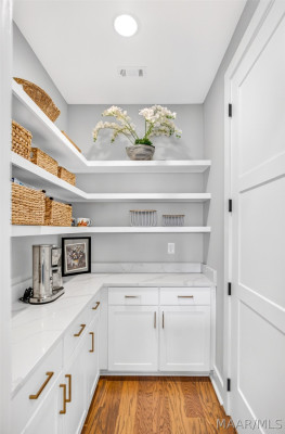 8511 Conduit Street