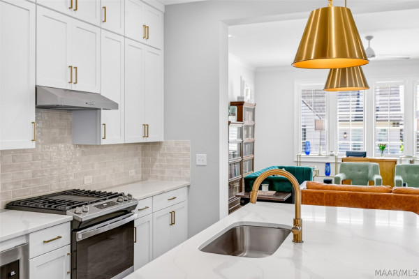 8511 Conduit Street