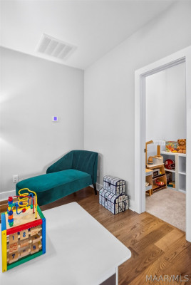 8511 Conduit Street