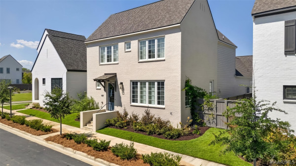 8511 Conduit Street
