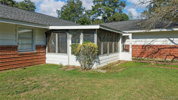 3006 Pelzer Avenue