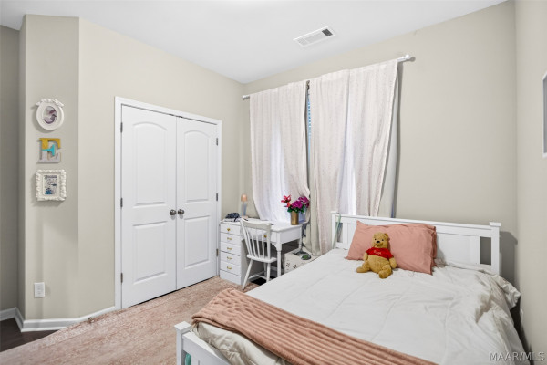 9896 Bluestone Circle