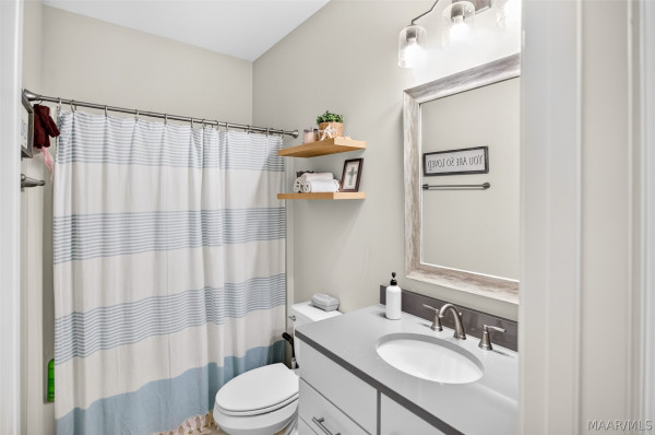 9896 Bluestone Circle