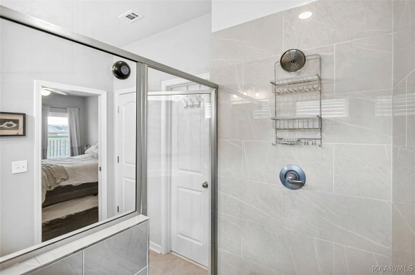 9896 Bluestone Circle