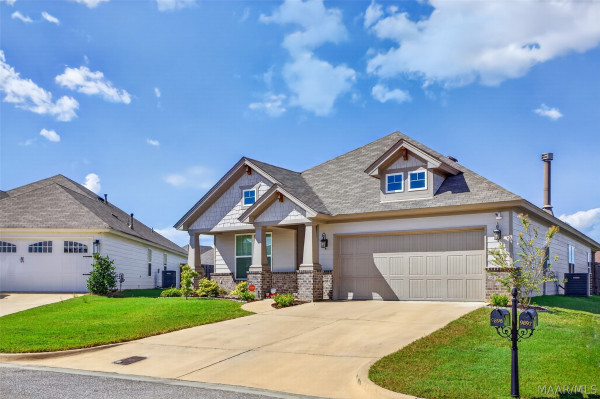 9896 Bluestone Circle
