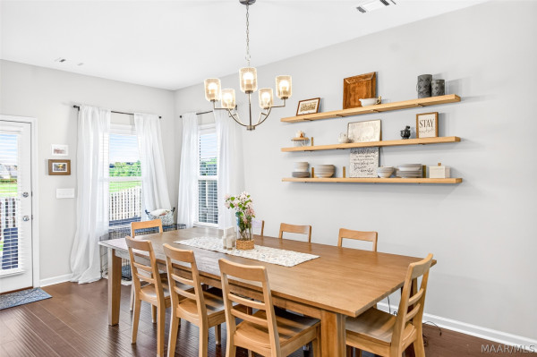 9896 Bluestone Circle