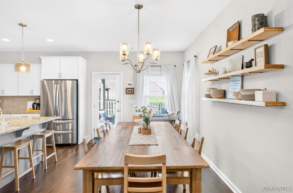 9896 Bluestone Circle