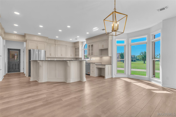 89 Oak Leaf Court