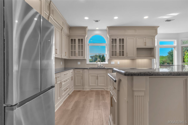 89 Oak Leaf Court