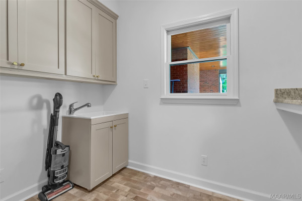 89 Oak Leaf Court