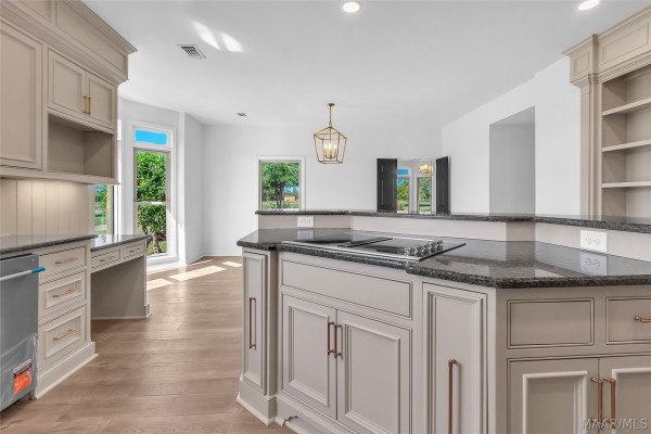 89 Oak Leaf Court