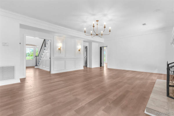 89 Oak Leaf Court