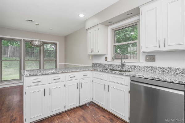 3715 Dresden Court