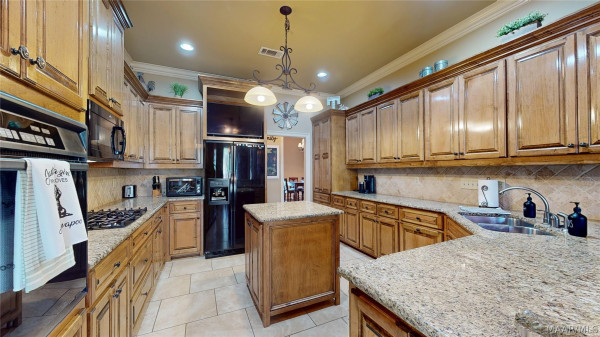 499 Weatherby Trail