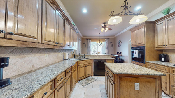 499 Weatherby Trail