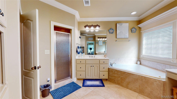 499 Weatherby Trail
