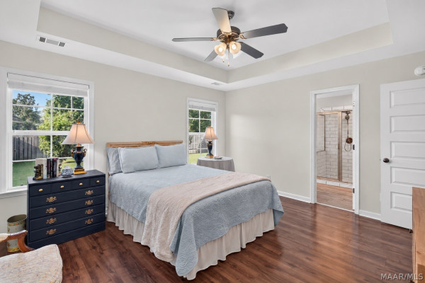 9134 WHITE POPLAR Circle