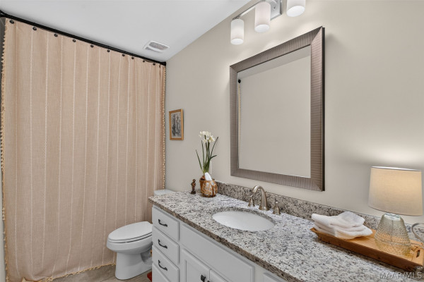 9134 WHITE POPLAR Circle