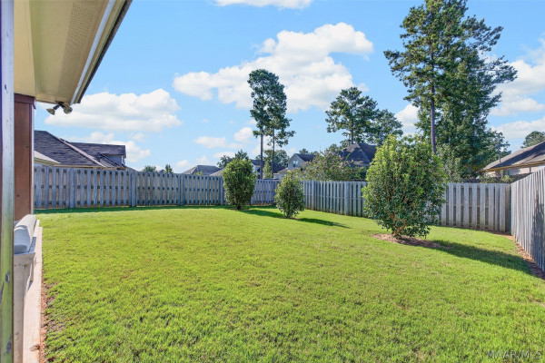9134 WHITE POPLAR Circle