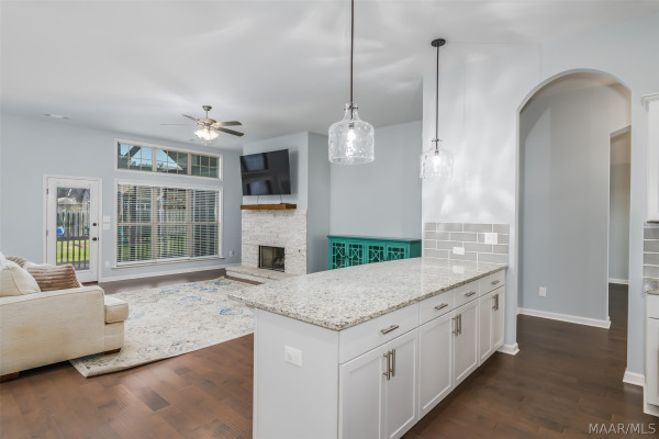9266 Crescent Lodge Circle