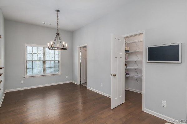 9266 Crescent Lodge Circle
