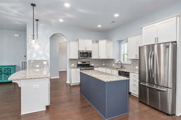 9266 Crescent Lodge Circle