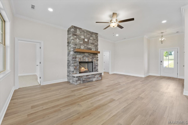 10 County Road 1081 .