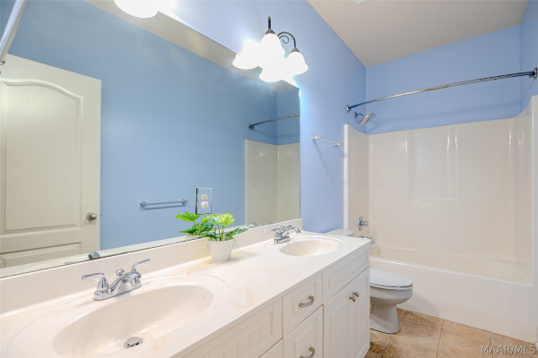 9737 Helmsley Circle