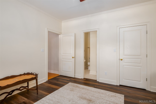 9806 Mid Pines Court