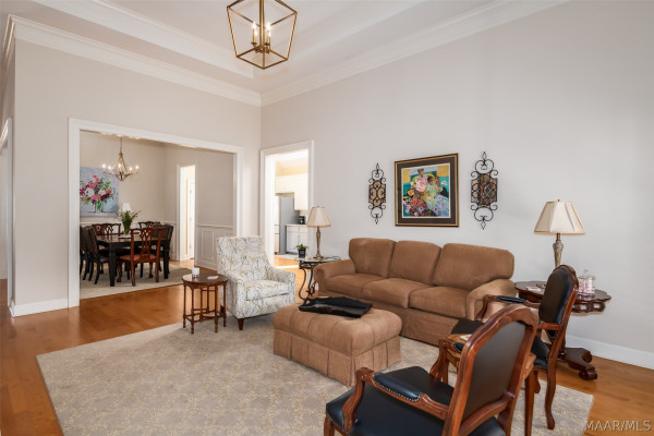 9806 Mid Pines Court