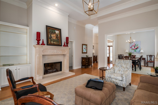 9806 Mid Pines Court