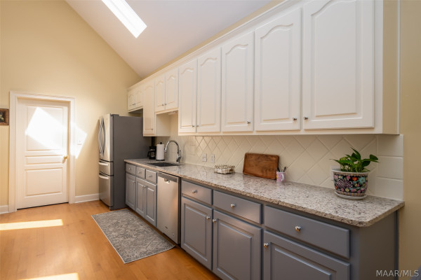 9806 Mid Pines Court