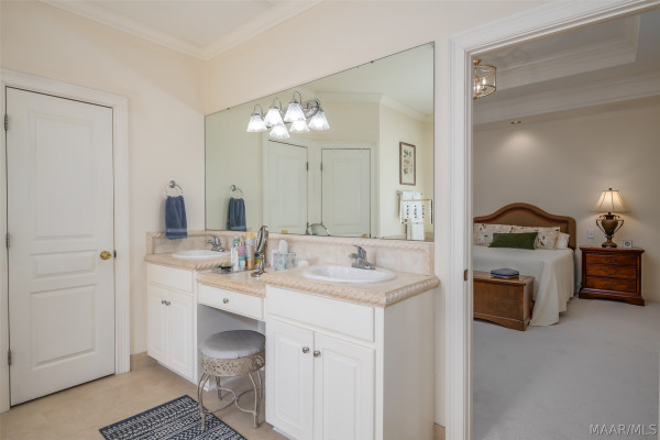 9806 Mid Pines Court
