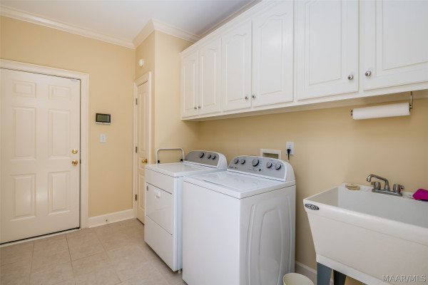 9806 Mid Pines Court
