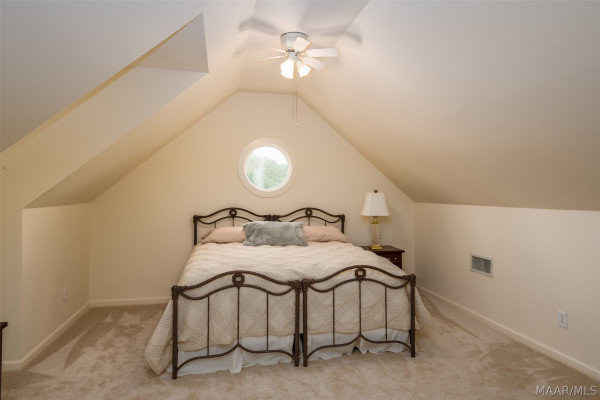 9806 Mid Pines Court