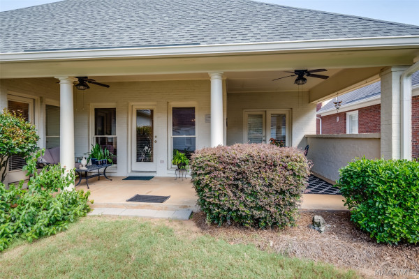 9806 Mid Pines Court