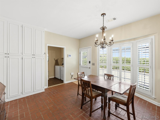 3207 Lancaster Lane