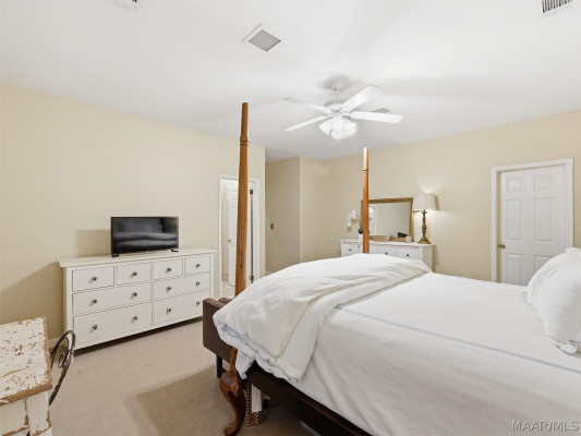 3207 Lancaster Lane